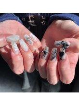 リノン(Linon)/もやもや煙ネイル