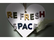 リフレッシュ スペース(Refresh SPACE)の雰囲気（ドアのこの看板が目印です。）