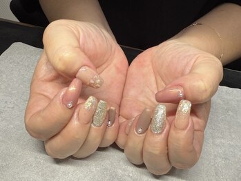 パティラ 千葉店(Petila)の写真/ネイル初心者でも安心◎オフィスにもOKな上品デザイン多数！ライフスタイルに合ったデザインをご提案♪