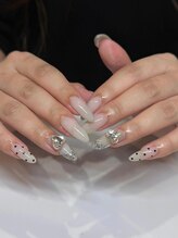 SNSで話題！可愛いが詰まった韓国風Y2Kネイル☆