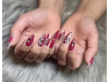ラルビューティー(lull beauty)の写真/お好きなデザイン持ち込みで理想を叶える！デザインによって選べる時間制ネイル