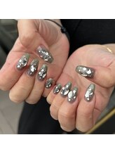 トータルサロン 白べぇーっ プラス/ギラギラネイル