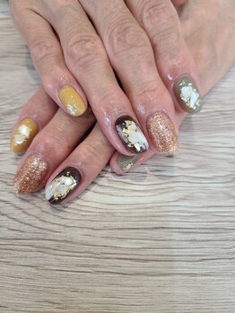 カシュカシュネイル(Cache Cache nail)/trendデザイン