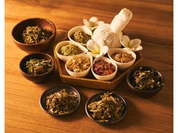 ピオニー(peony.)/韓方ハーブ＆よもぎ