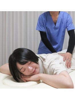 整体の六角の写真/資格保持者のスタッフが、身体の状態を見極めて施術。腰痛を根本から改善!お悩み解消に導きます◎