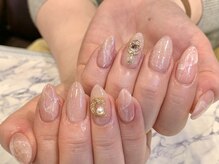 レミア 関内(REMIA)/3月　天然石風ネイル
