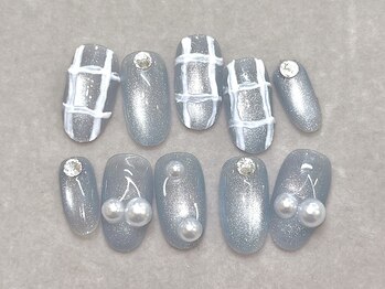 ドールネイル(DOLL NAIL)/アシンメトリーデザイン