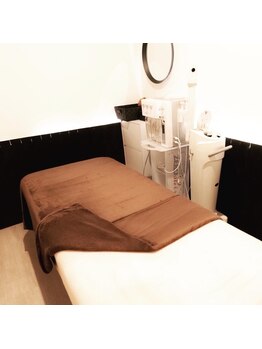 9.47/エステルーム