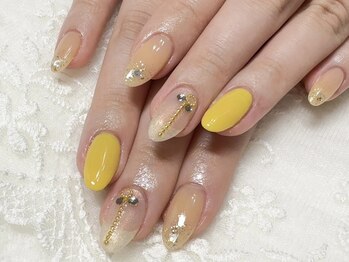 リリーネイルサロン 川崎店(Lily)の写真/自爪を大切にしたケアとパラジェル取り扱い店♪大人の可愛さを演出するシンプルアートが得意◎定額4980円～