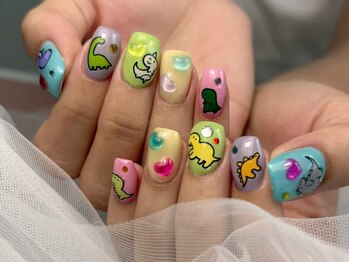 リアンジェ(Lianje)/恐竜ネイル