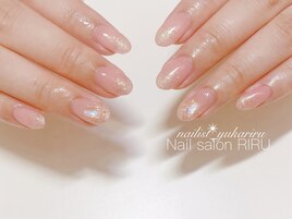 キラキラビジューネイル