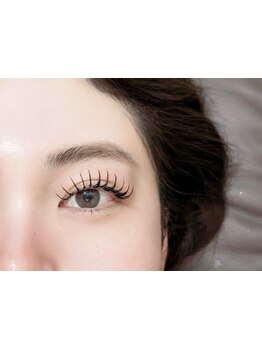 ボリュームのある目元にしたい