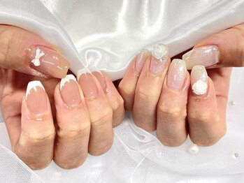 ネイルネージュ 錦糸町(Nail Neige)/持ち込み/フレンチ/バラ/リボン