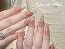 サロン ド ミニュイ(Salon de Minuit)/チークネイル