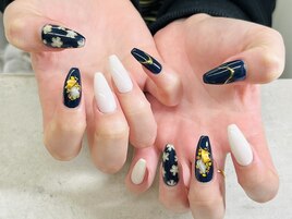 【ほり】マリメッコ風ネイル