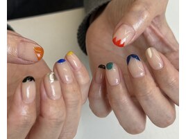 個性派カラーフレンチ
