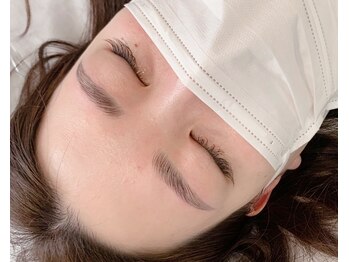 アンジュディ(A'nJUDY)/ハリウッドブロウリフト