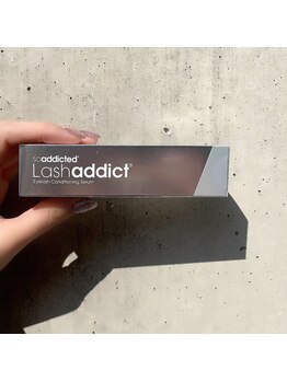 イロ(iro)/Lashaddict取り扱っております♪