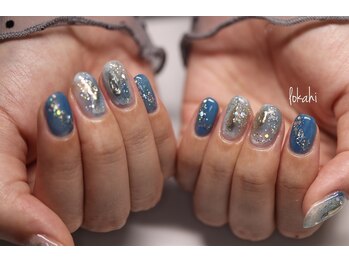 キラキラブルーネイル