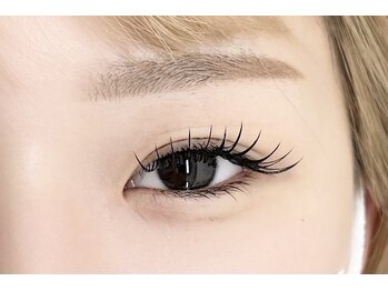 ミリ JR茨木店(Miri)/まつげエクステ140本束感