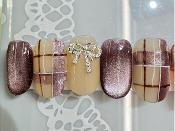 アリイネイルズ(ALII Nails)/マグネットチェックりぼん