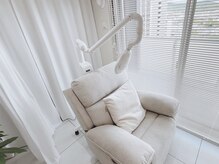 ホワイトニングショップ 福岡香椎店/リクライニングソファでゆっくり
