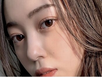 ロットアニバース(lott annibirth)/眉ワックス × パリジェンヌ