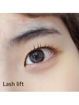 ミー(me.)/ラッシュリフト