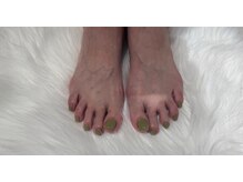 リンダ(Linda)/秋もフットネイル