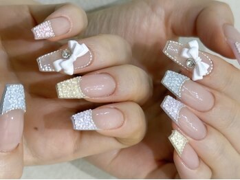 ラヴェニア(La ve nia)の写真/【なんば/日本橋】圧倒的モテカワネイルで女子力UP♪深夜24時まで営業◎お仕事終わりにもぜひお気軽に☆