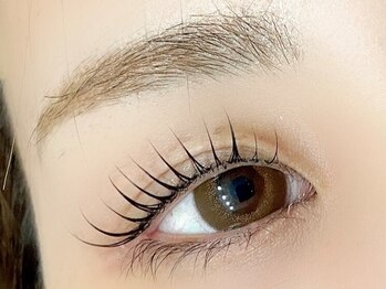 サロン アイノア(salon Ainoa)の写真/美眉×美まつげで理想の目元へ☆経験豊富なスタッフがあなたに合った眉毛をご提案♪朝のメイク時間短縮も◎