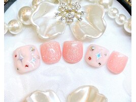控えめなピンクネイル
