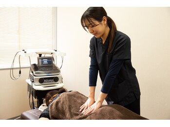 岡崎メディカル整体 アンド ゴールデンケア/20代～慢性的な腰痛（整体)