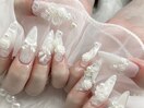 ホワイトゴテゴテネイル☆