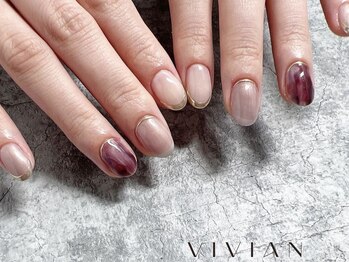 ヴィヴィアン ネイル(Vivian nail)/細ミラーラインニュアンスネイル
