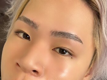 エムズアイブロウ 大阪京橋店(M’sアイブロウ)/メンズハリウッドブロウリフト