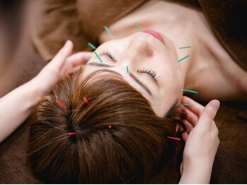 ブルースターの写真/下がった印象は、そのままにしない。ホウレイ線・たるみを無理なく整える予防ケア。