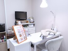 エヌスタイルネイル(N STYLE NAIL)の雰囲気(白を基調とした落ち着いた室内です☆)