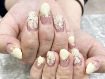 パーツ付き贅沢アート　8900円