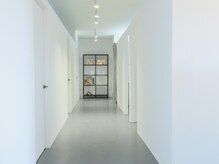 ビオラス 大在店(VIOLUS)/通路