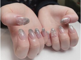 ラメグラデーションネイル