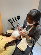 厳しい研修を経たスタッフが施術♪