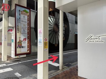 プラチナムドール 四条河原町店(PLATINUMDOLL)/矢印に向かって歩きます。