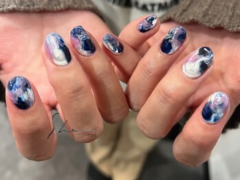 シー(SHE)/ニュアンスネイル