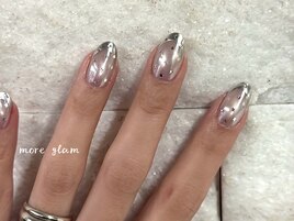 指先フレンチネイル