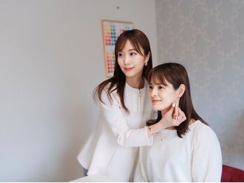 パーソナルカラーアンド専属スタイリストサロン アリス(Alice)の写真/似合うカラー＆メイクで小顔に【17タイプカラー＆骨格診断＋顔タイプ診断】¥30000～似合うが見つかる★