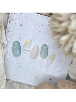 ¥8.500　フラワーネイル（吉田）