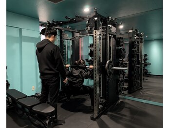 クオリスジム(CUORIS GYM)の写真/【美脚を手に入れたいけど結果がなかなか出ない方必見☆】理想の美脚を目指す為に専門トレーナーがサポート