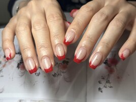 赤フレンチネイル