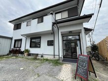 移転先はコチラ★木の塀が目印になります。